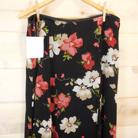 NWT Liz Claiborne Women's Size 14W Midi A-line Skirt Side Zip Dark Floral Print - Picture 2 of 10